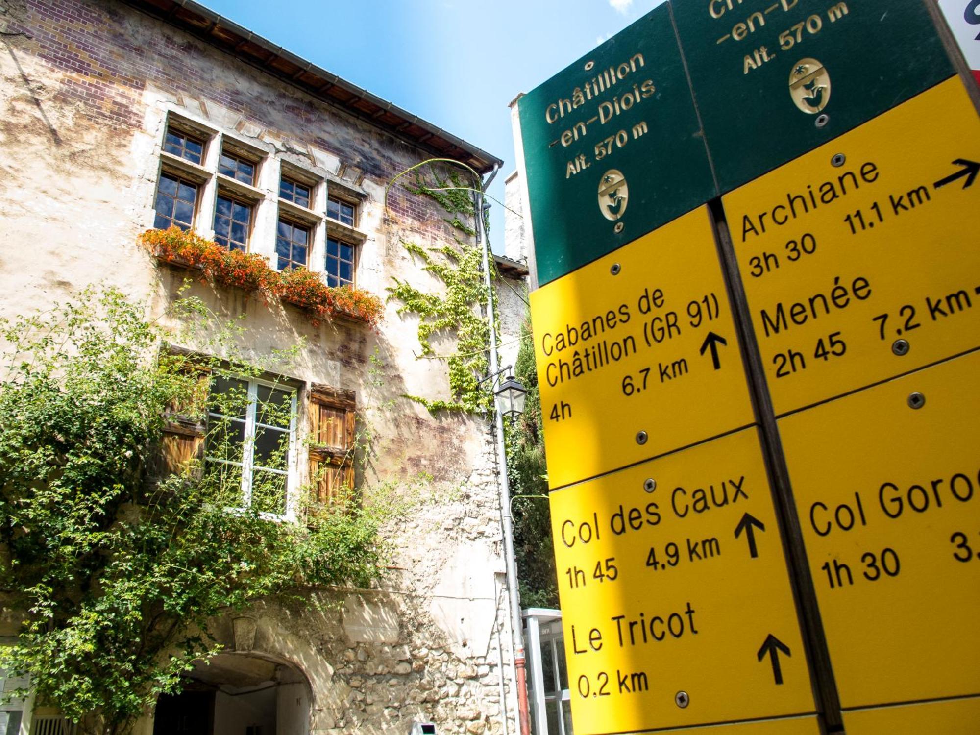 Hotel Le Dauphine Châtillon-en-Diois Zewnętrze zdjęcie